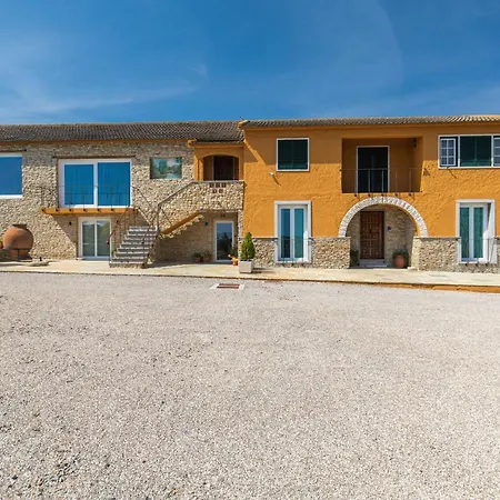 Kochab By Lovelystay *